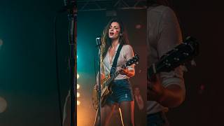 Whenever, Wherever - Lyrics - Shakira