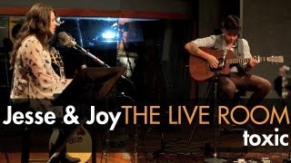 Jesse & Joy - "Toxic" (Britney Spears cover) captured in The Live Room chords