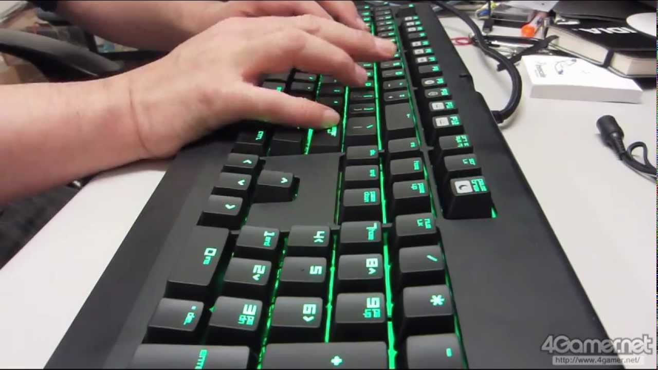 Razer BlackWidow Ultimate 2013」を試す。青軸採用のゲーマー向け