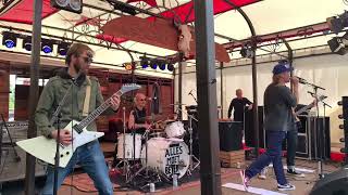 Hang youth - leg de Zuidas in de as live dauwpop 27 mei 2022