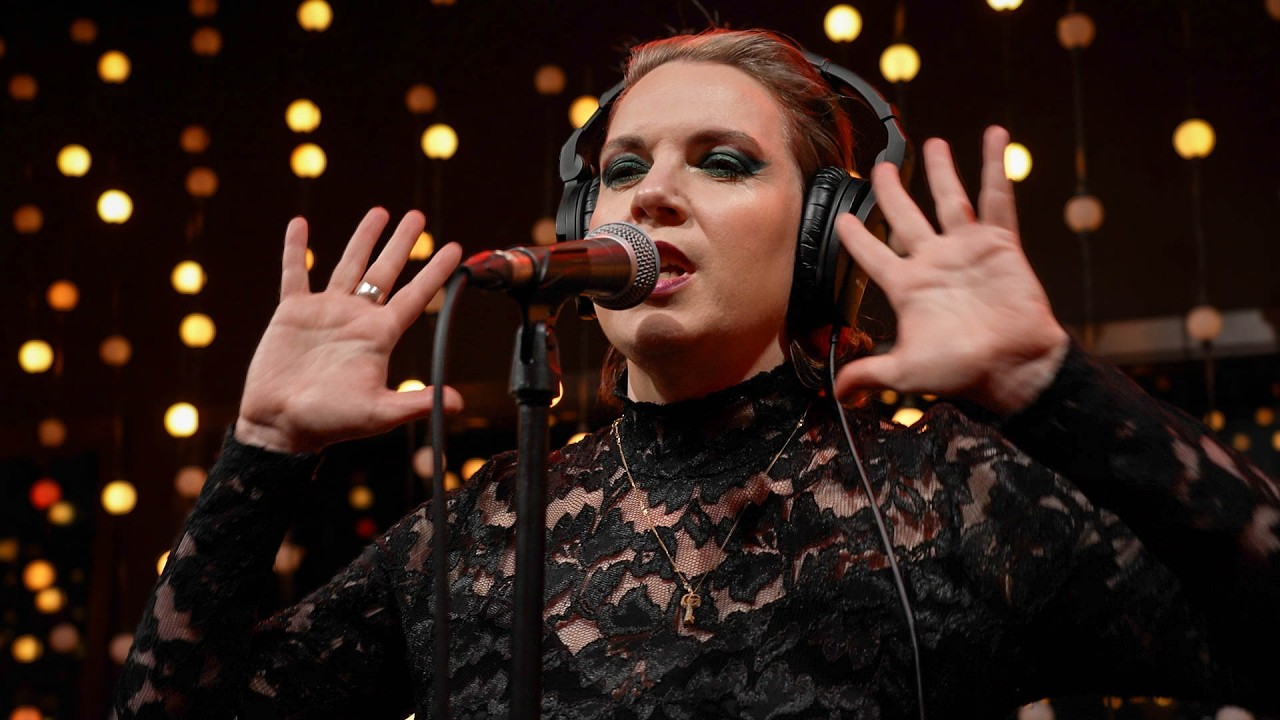 Caitlin & Brent - Pleasure In The Pain (Live on KEXP)