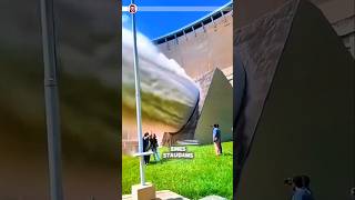 🚧 Warum Staudämme regelmäßig ihre Schleusen öffnen.