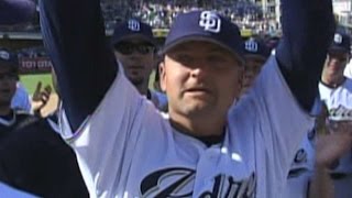 Trevor Hoffman records his 479th career save to become the all-time saves leader screenshot 5