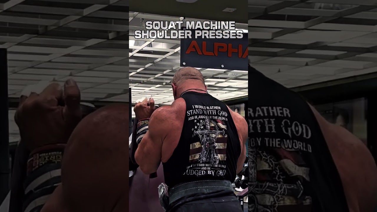 BEST SHOULDER PRESS IN THE GYM #workout #motivation #muscle #workouttips #fyp