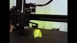 3D Printing FAIL - Gold Rocket Timelapse - forgot adhesion (Brim)!