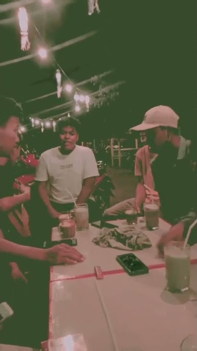 Story WA gitaran bareng temen