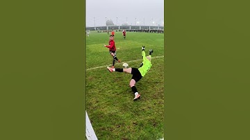 Team effort, LITERALLY ! ​⁠  #goalkeeper #football #goalkeeping #soccer