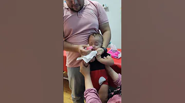 اتعلمى تغسلى الانف لطفلك ببساطه من غير اى تعقيدات 