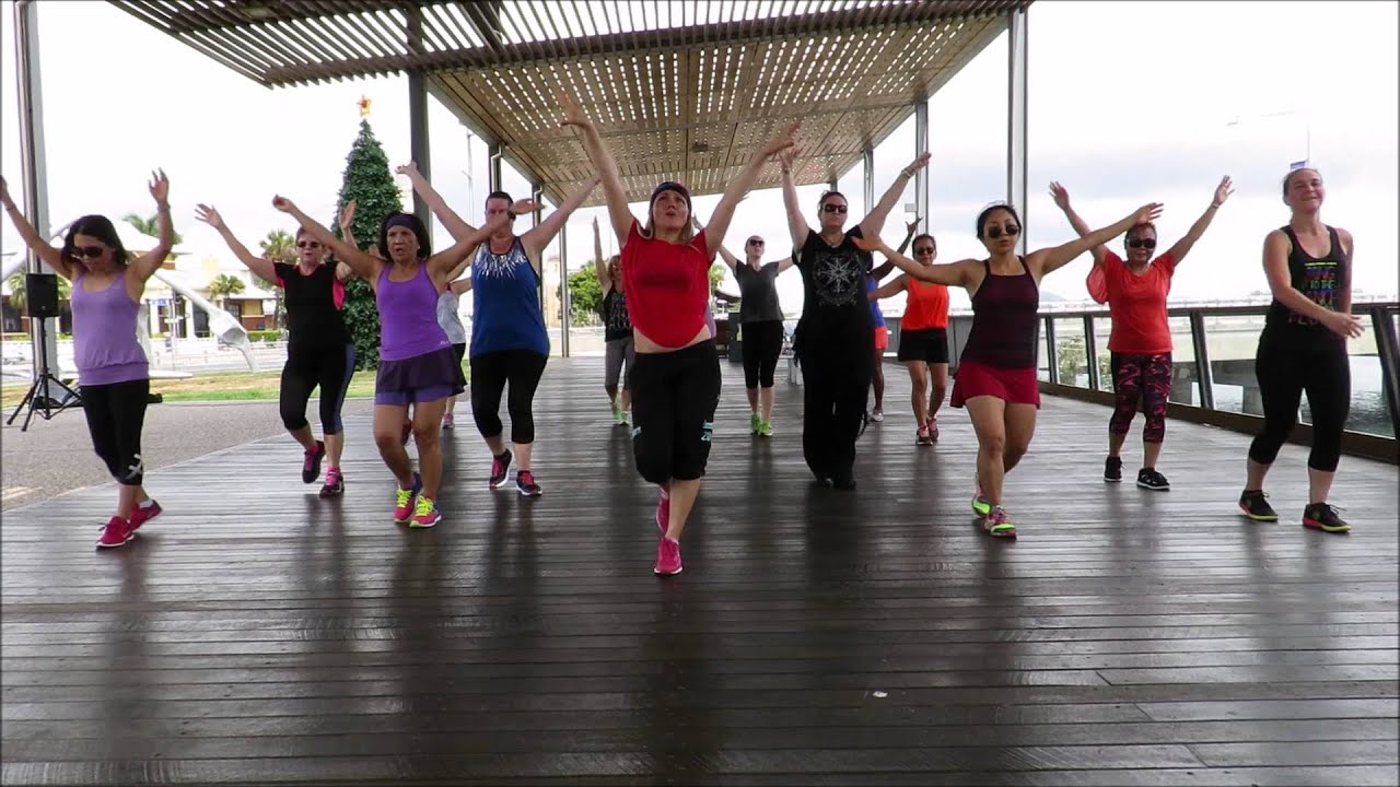 Wie man Gewicht verliert tanzen zumba kelsi