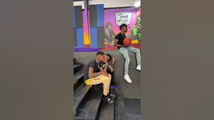 When you try to flex yo gun in the Hood 🤣🤣