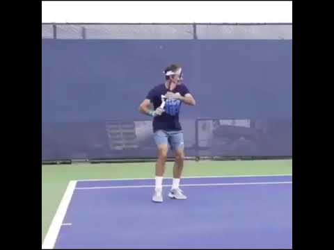 Roger Federer with his perfect forehand - YouTube