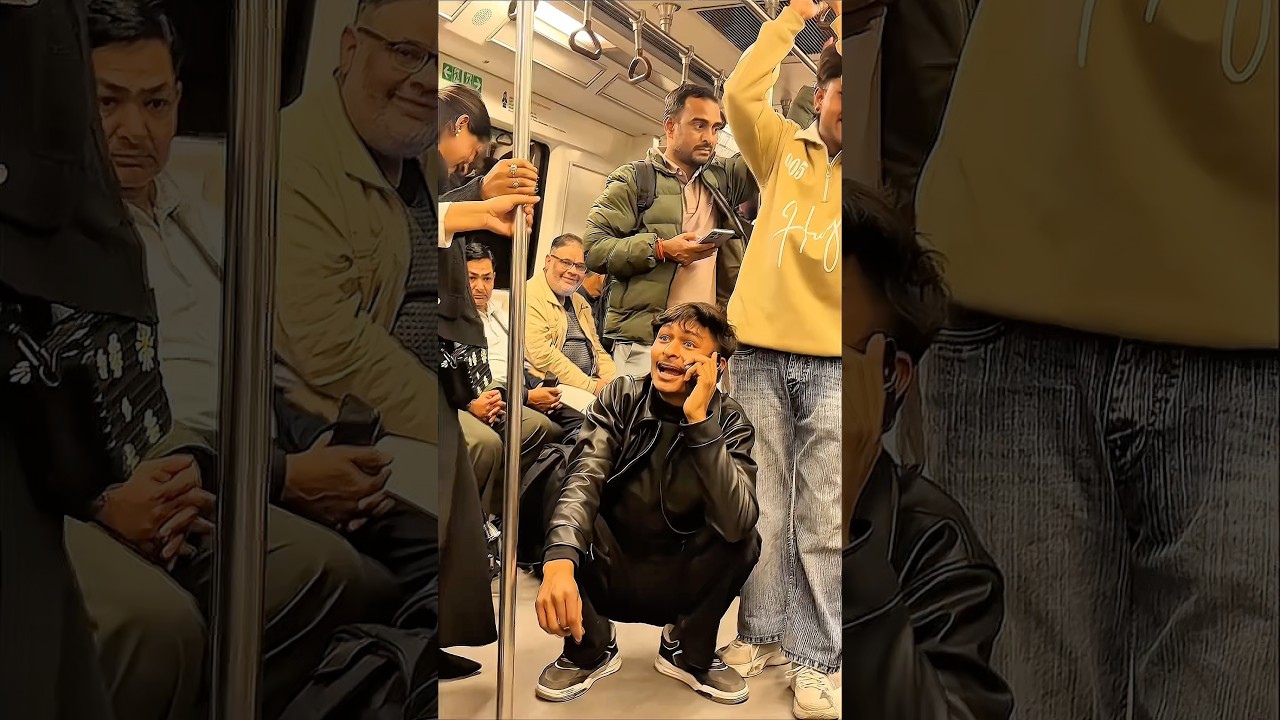 बुड़िया.prank in 🚇metro😂🤣🤪#viralvideo #trending #funny #voice #prank #shorte #edit #videos