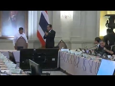 นายกฯพร้อมคณะ บินประชุม ครม.ไทย-กัมพูชา