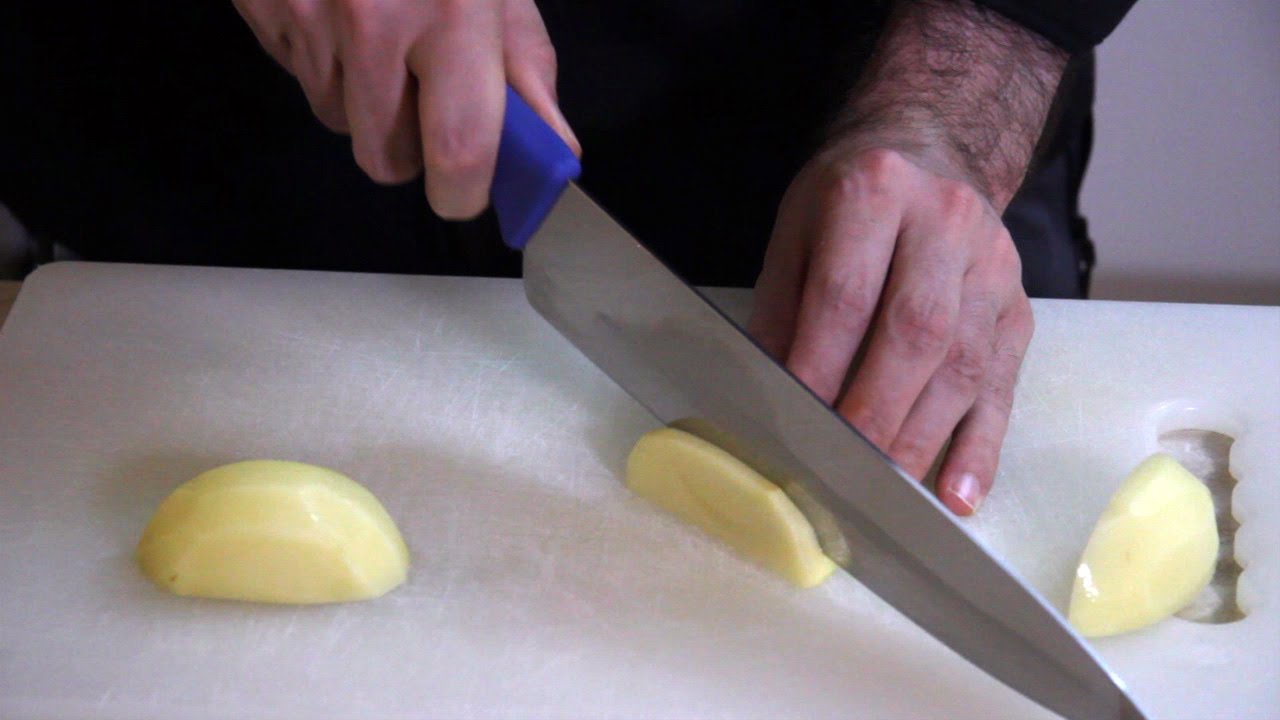 Come tagliare una patata - Le videolezioni di Facile.Cooking 