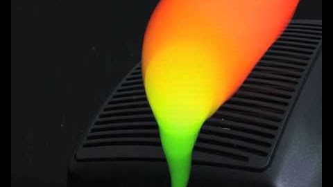 Light painting lets you see electromagnetic fields