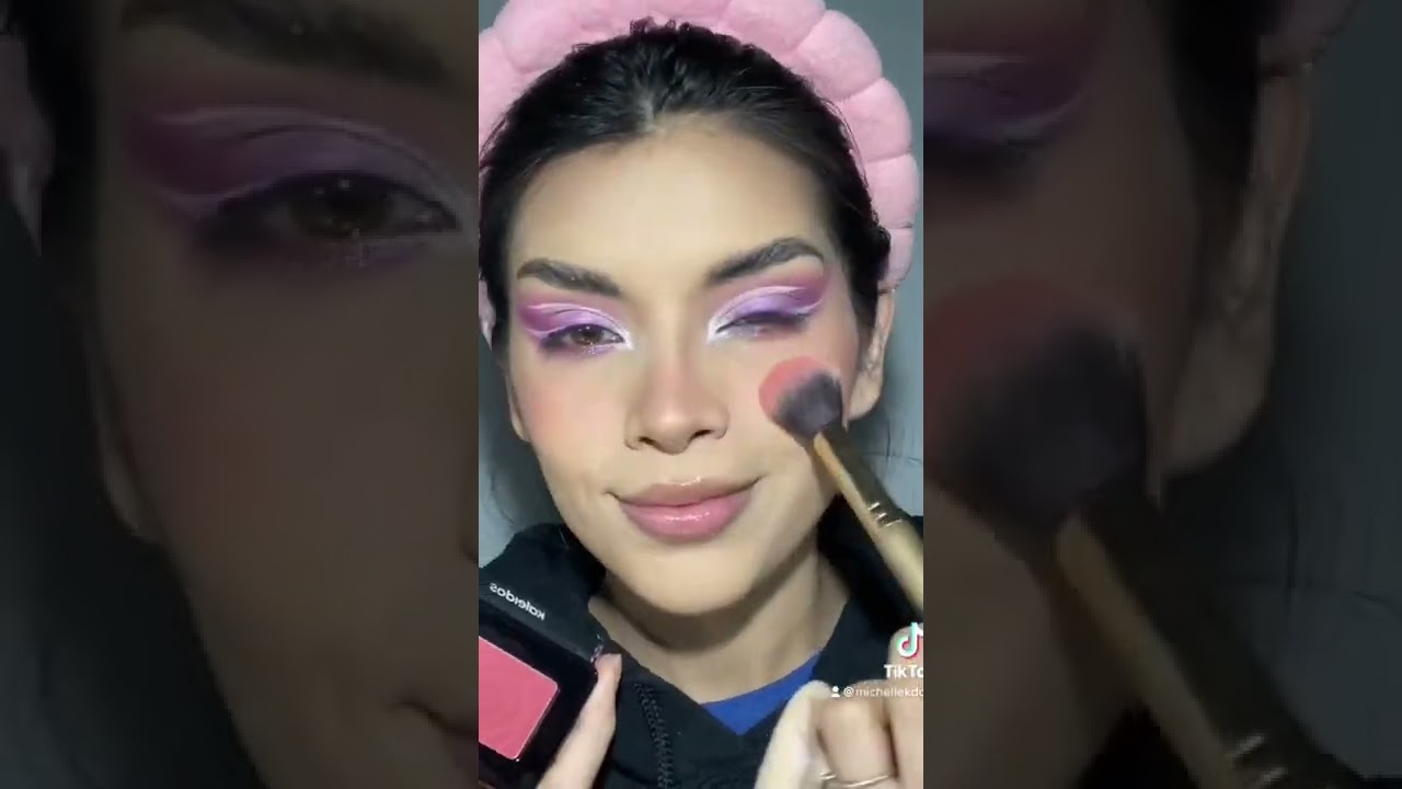 White eyeliner on a pink and purple makeup look💖 