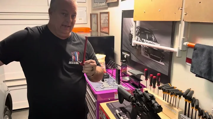 S&W charging handle answer