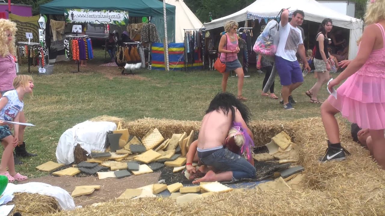 Sock Wrestling, Nozstock Festival YouTube