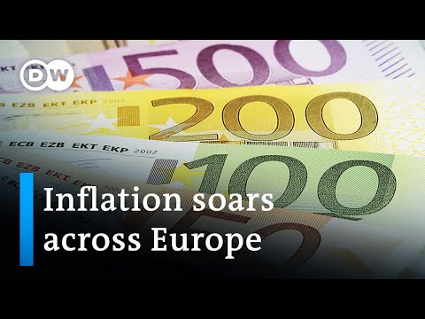 Why does the ECB keep interest rates at historic lows? | DW News