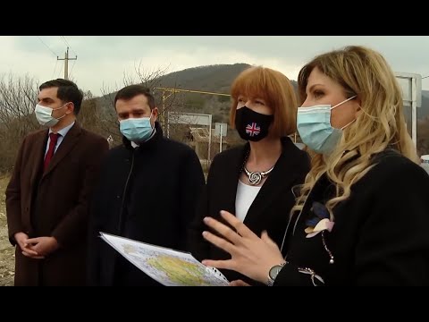 ბრიტანელი მინისტრი უენდი მორტონი საოკუპაციო ხაზთან მდებარე სოფელ ოძისს ეწვია