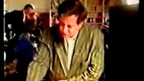 Timothy Leary, DEVO, and Computers!