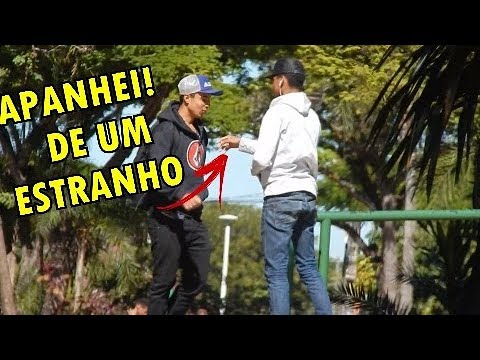 ASSALTEI UM DESCONHECIDO FINGINDO SER GAY (APANHEI!?) - YouTube Paranóia 1