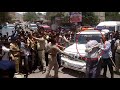Bhavnagar  police beats rapist teacher on road watch live