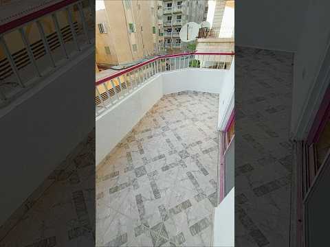 فرصه لن تتكرر شقه رائعه جدا ١٣٠ متر ٣ غرف واجهه بحري للبيع بسعر مغري بجوار الشارع العمومي و الخدمات