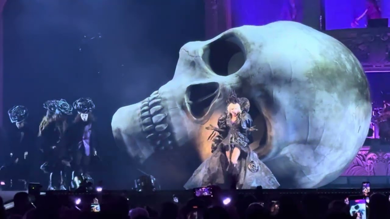レディー・ガガ、2025年「Mayhem Ball」ツアー開幕 | NEWS | MUSIC