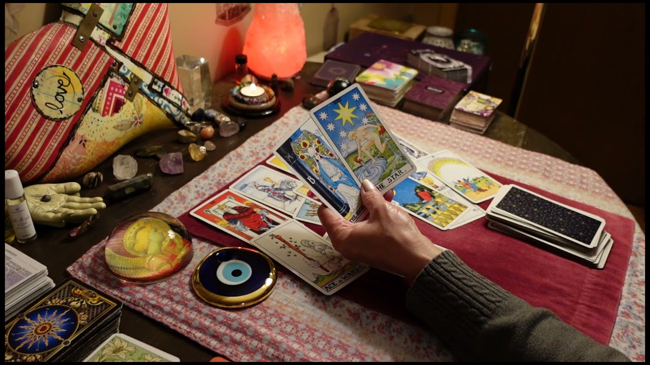 CANCER! THIS IS SO AWESOME I WAS SHOCKED! EYE OPENER! Love Tarot