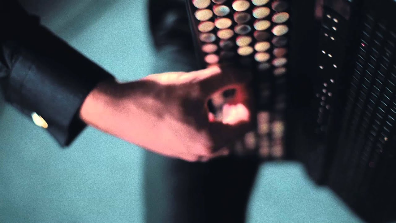 Alexander Grishchenko plays 