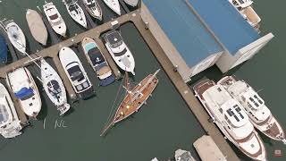 Docking a 30-ton boat alone - tricks for manoeuvring heavy vessels with ease!