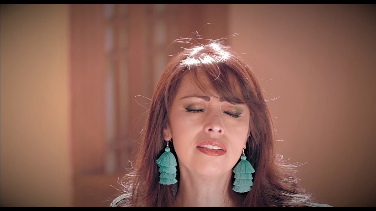 Pintura Hermanos Otros lugares ojos azules esther marisol alarma