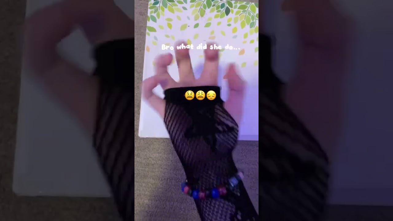 ART COLLAB GAME WITH @BaeleeLee_Offical 👽✨ 