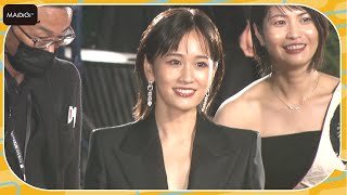 ＜東京国際映画祭＞前田敦子、大胆深Vネックにドキッ！　常盤貴子らとレッドカーペット