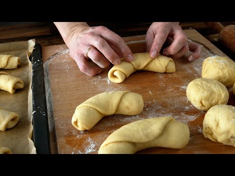 এই বাড়িতে তৈরি croissants পাফ প্যাস্ট্রি ছাড়া তৈরি করা হয়! আমি আপনাকে দেখাব কিভাবে