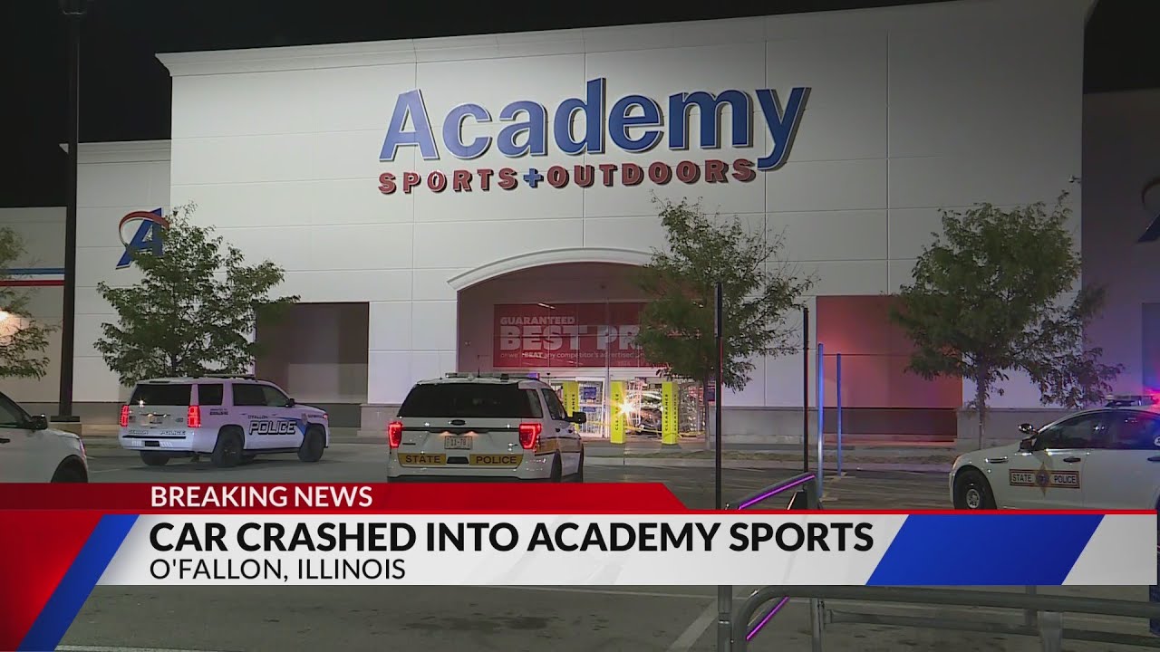 Crash at Illinois and St. Peters sporting goods stores YouTube