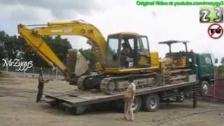 Self Loader Fuso Unloading Excavator And Dozer
