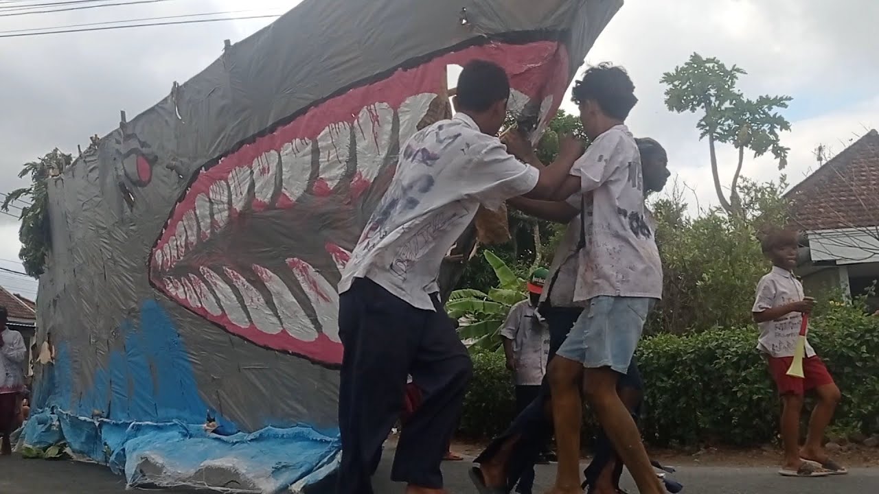 perahu bajak laut | karnaval gempolan pakel trenggalek