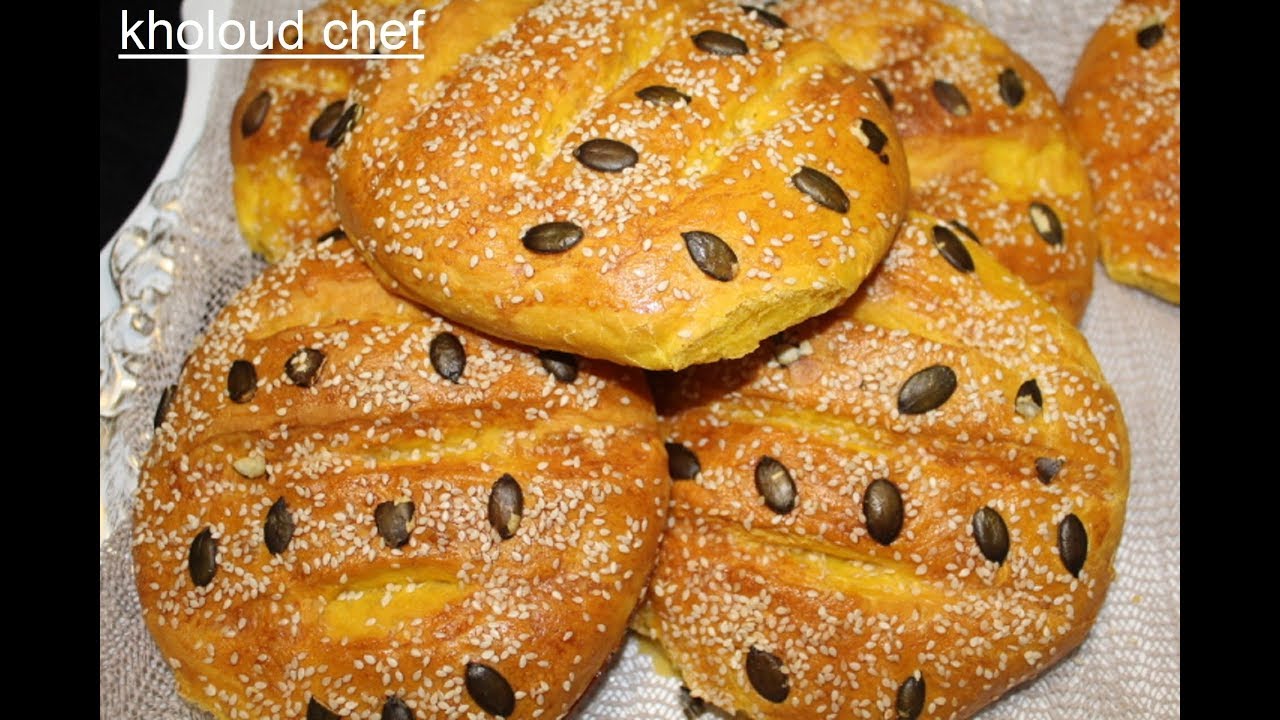 خبز باليقطين اوالقرع الاحمرهشيش وخفيف ومفيد ومذاق ولا اروع (وصفة 3)