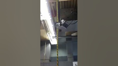 Rope climb bot