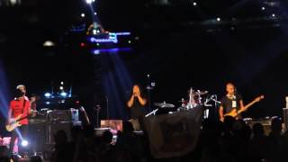 Aksi Slank di Panggung Apung Parapat