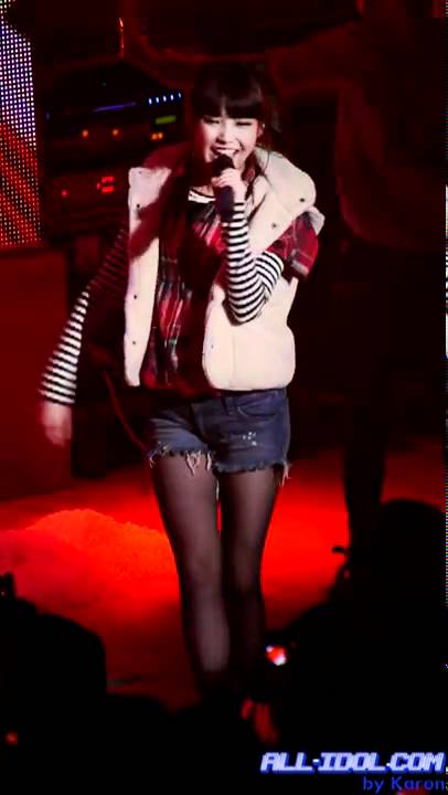 110225 IU (아이유) - 있잖아 - 연대 원주캠 OT by Karon