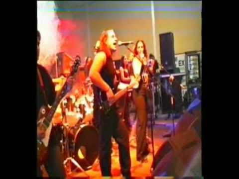 Un Mundo Nuevo Video