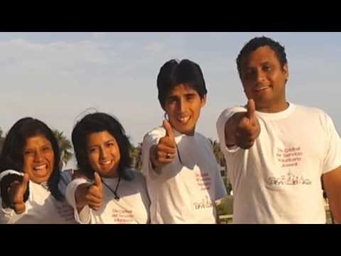 Jóvenes voluntarios invitando al Día Global del Servicio Voluntario Juvenil camera iphone 8 plus apk