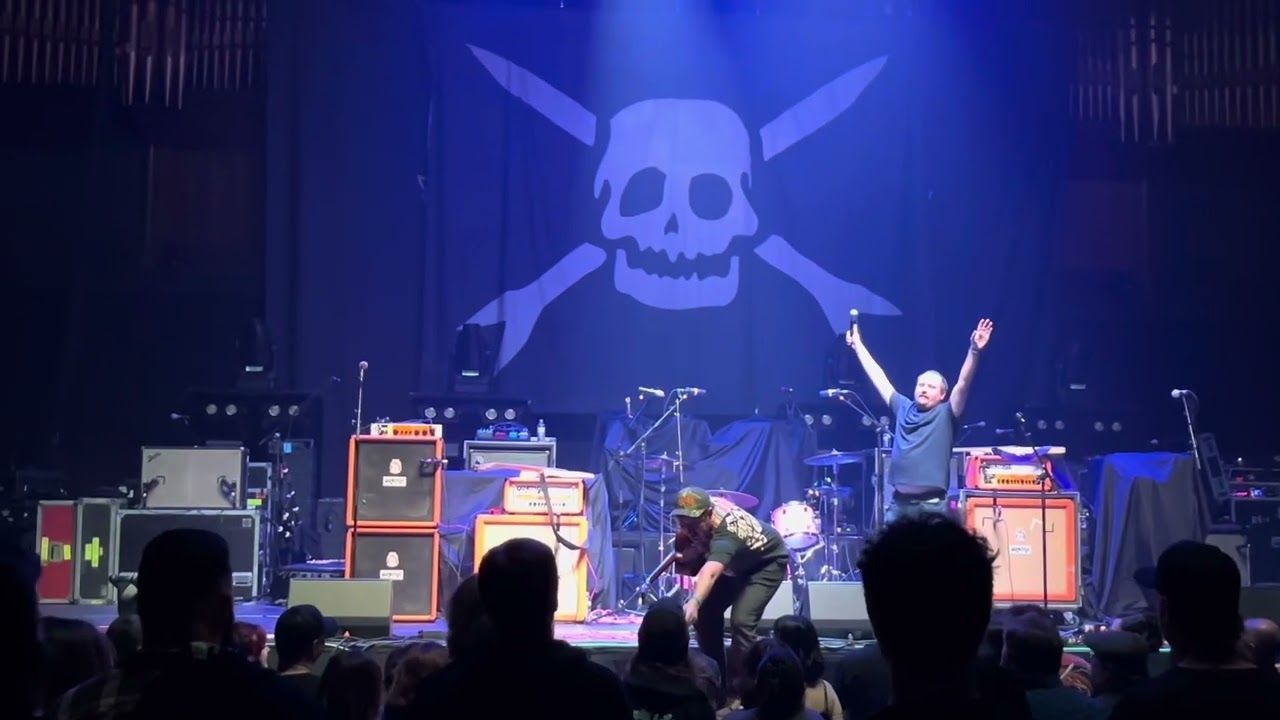 GOOD COP / RAD COP - Truck Jeans Beer Situation LIVE