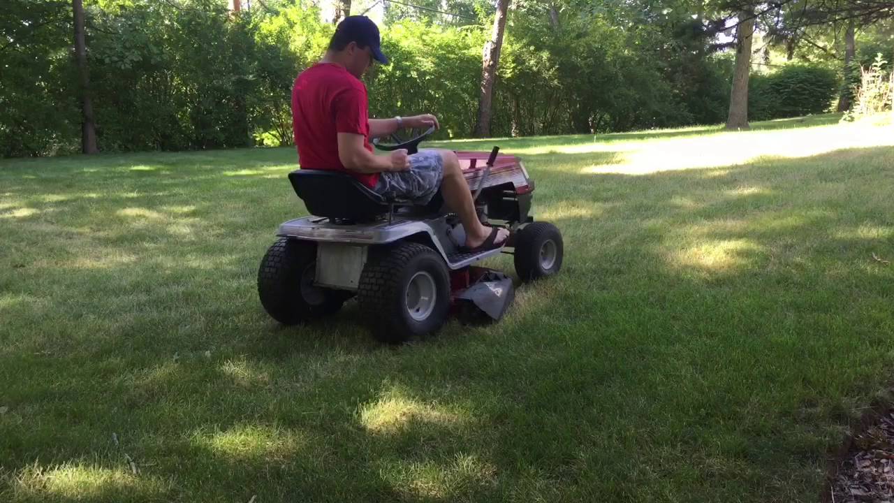 Montgomery Wards Signature 2000 Elite Riding Mower Tractor - YouTube
