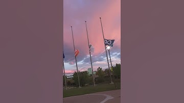 Stunning Chinook Cloud Formation in Calgary