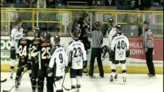 Chris McAllister vs Stuart Kerr EIHL fight 25-10-08