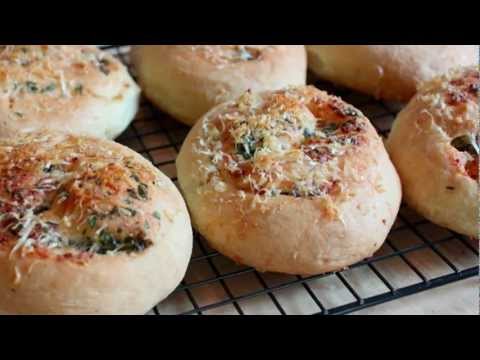 Garlic Parmesan Dinner Rolls Recipe - No-Knead Italian Dinner Rolls